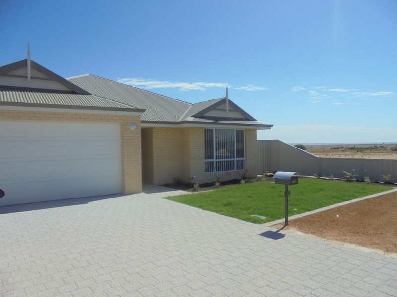 10 Wanderer Concourse, Wandina WA 6530