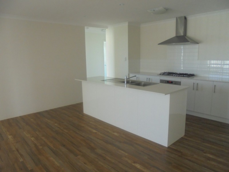 10 Wanderer Concourse, Wandina WA 6530