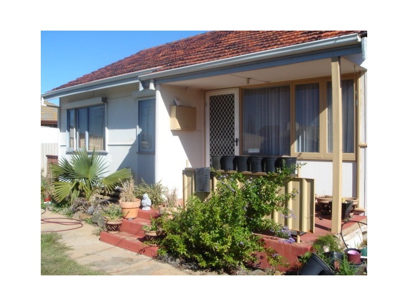 40 Crowther Street, Beachlands WA 6530