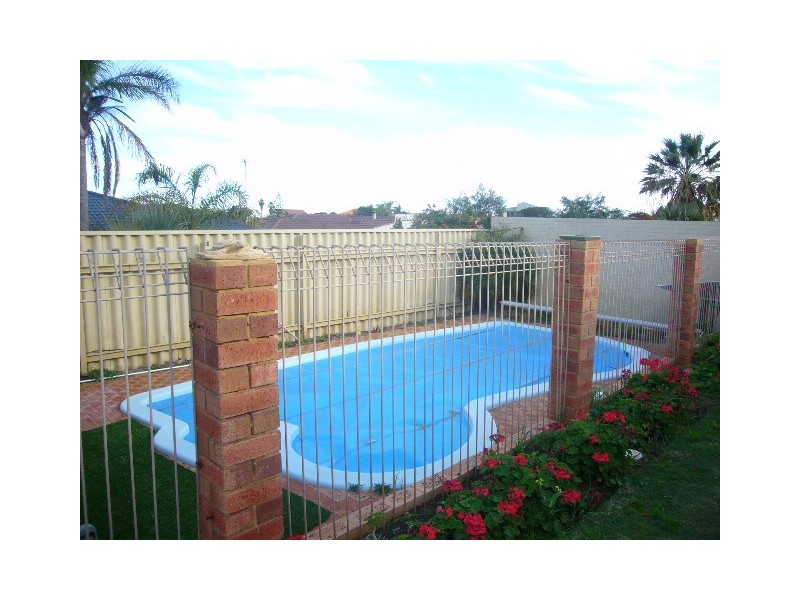 10 Sheldon Place, Tarcoola Beach WA 6530