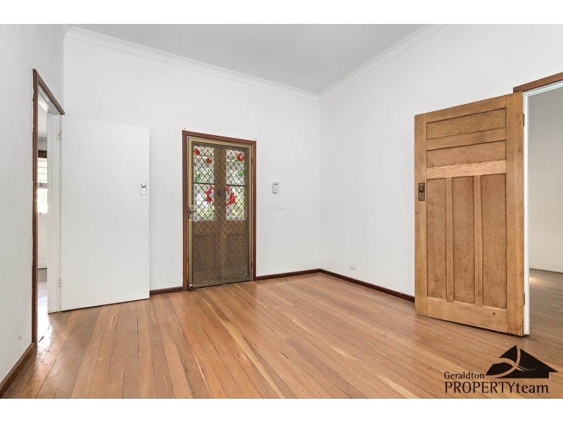 206 Fifth Street, Wonthella WA 6530