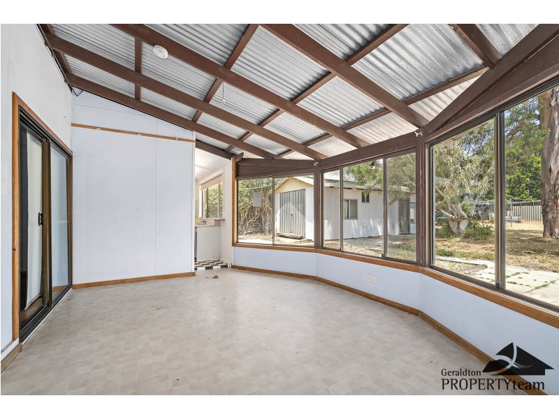 206 Fifth Street, Wonthella WA 6530