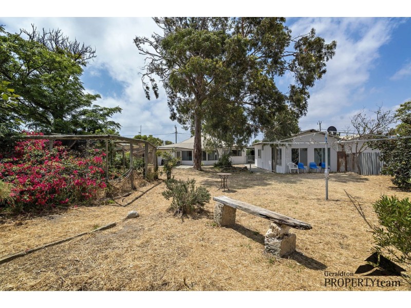 206 Fifth Street, Wonthella WA 6530