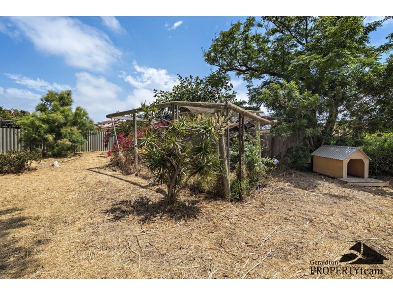 206 Fifth Street, Wonthella WA 6530