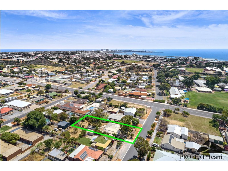 206 Fifth Street, Wonthella WA 6530