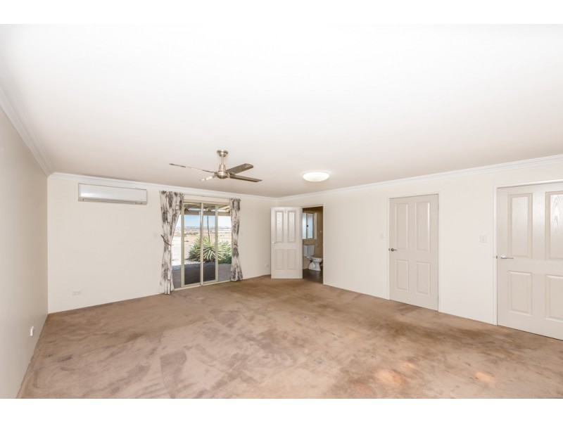 134 Phillips Road, Greenough WA 6532