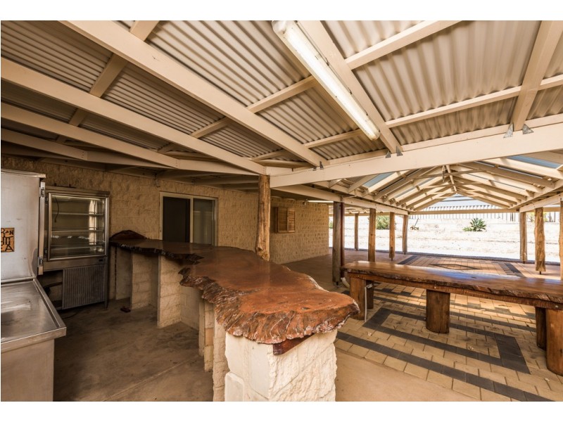 134 Phillips Road, Greenough WA 6532