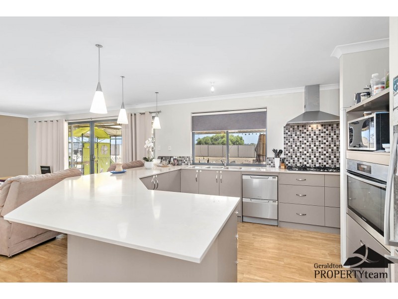 2 Myrtle Road, Strathalbyn WA 6530