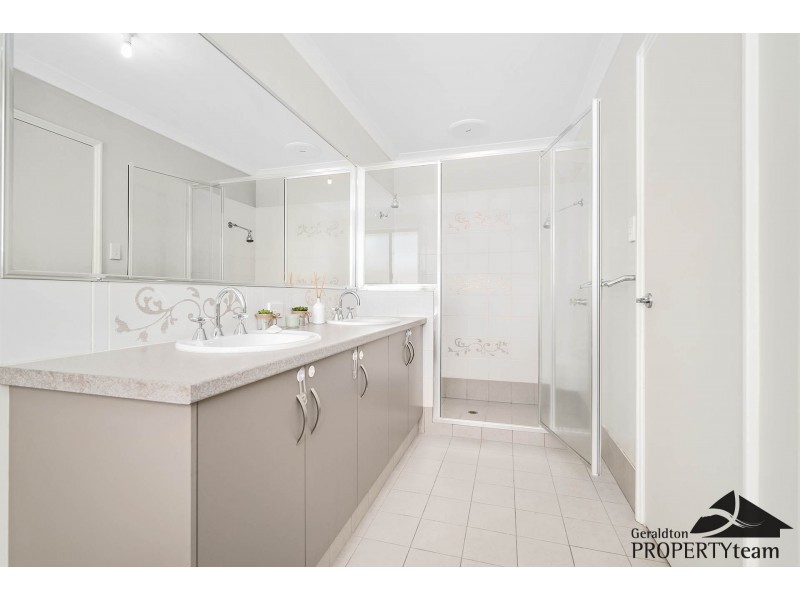 2 Myrtle Road, Strathalbyn WA 6530