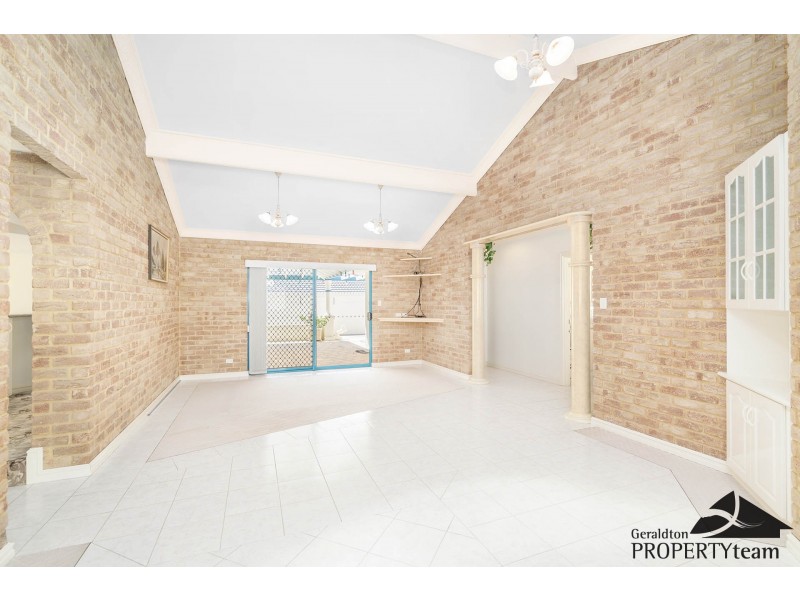 15 Bellimos Drive, Wandina WA 6530