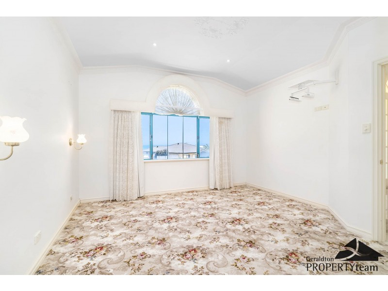 15 Bellimos Drive, Wandina WA 6530