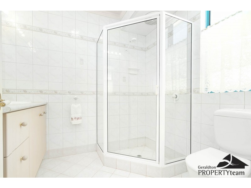 15 Bellimos Drive, Wandina WA 6530