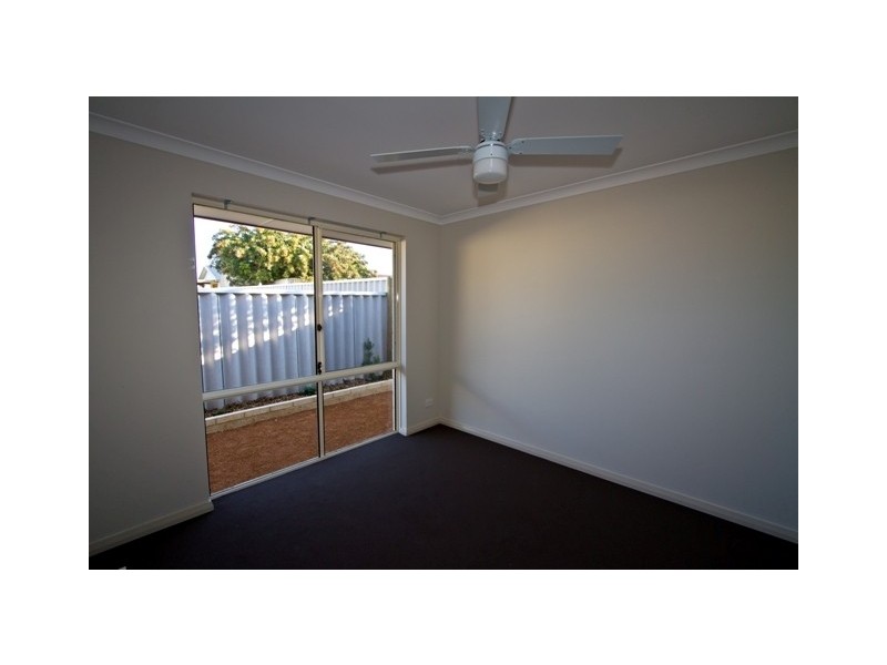 206A First Street, Wonthella WA 6530
