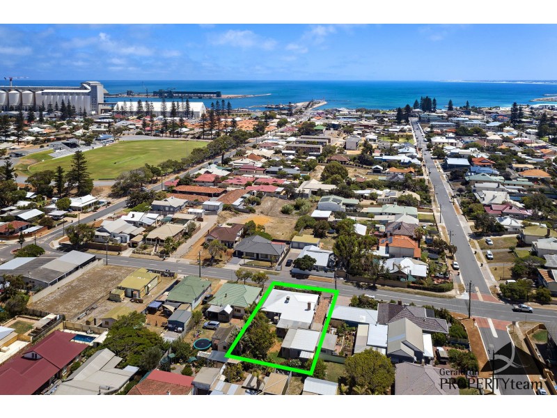 145 Shenton Street, Beachlands WA 6530