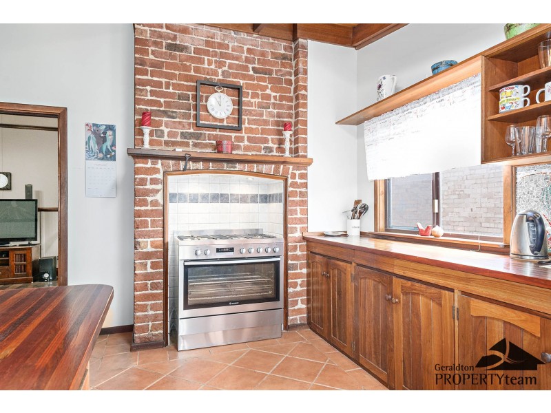 145 Shenton Street, Beachlands WA 6530