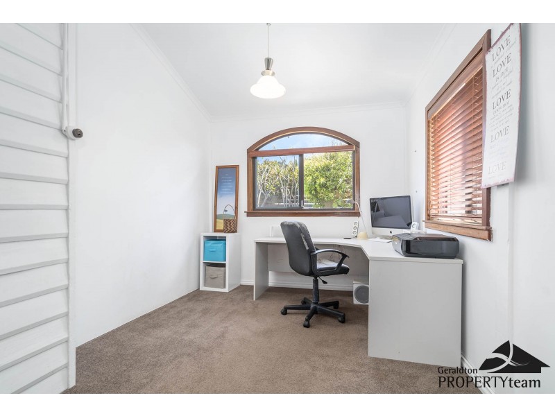 145 Shenton Street, Beachlands WA 6530