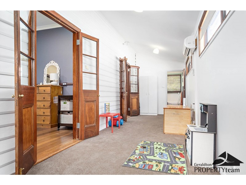 145 Shenton Street, Beachlands WA 6530