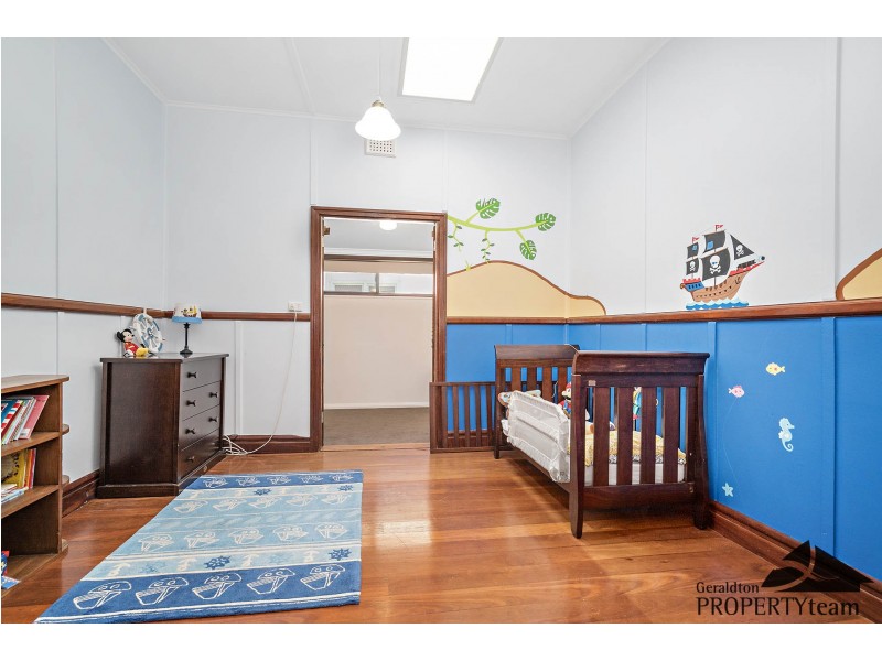 145 Shenton Street, Beachlands WA 6530