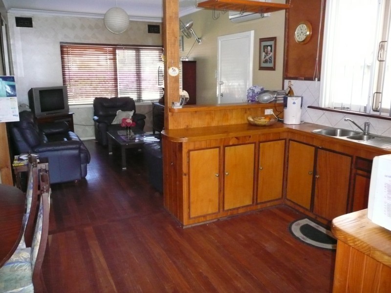 3 Hebe Street, Rangeway WA 6530