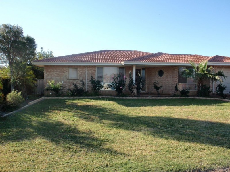 48 Kultown Drive, Waggrakine WA 6530