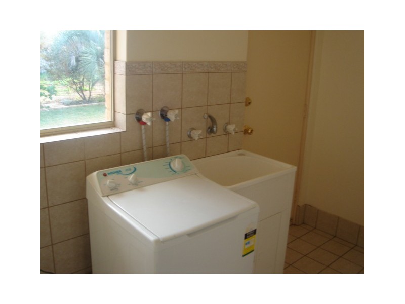 48 Kultown Drive, Waggrakine WA 6530