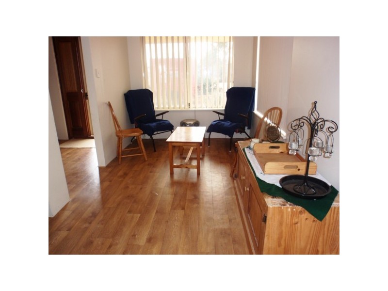 6 Foxglove Place, Strathalbyn WA 6530