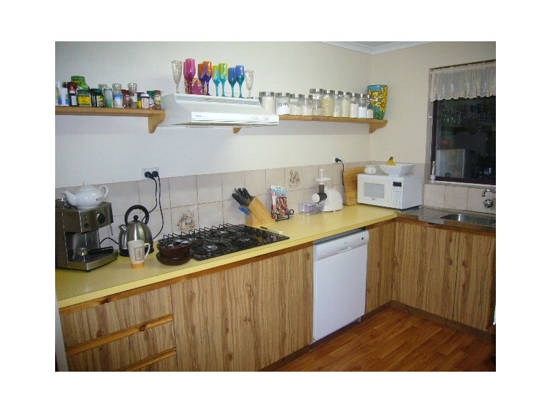 21 Thames Drive, Cape Burney WA 6532