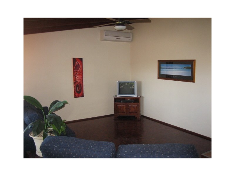 21 Thames Drive, Cape Burney WA 6532