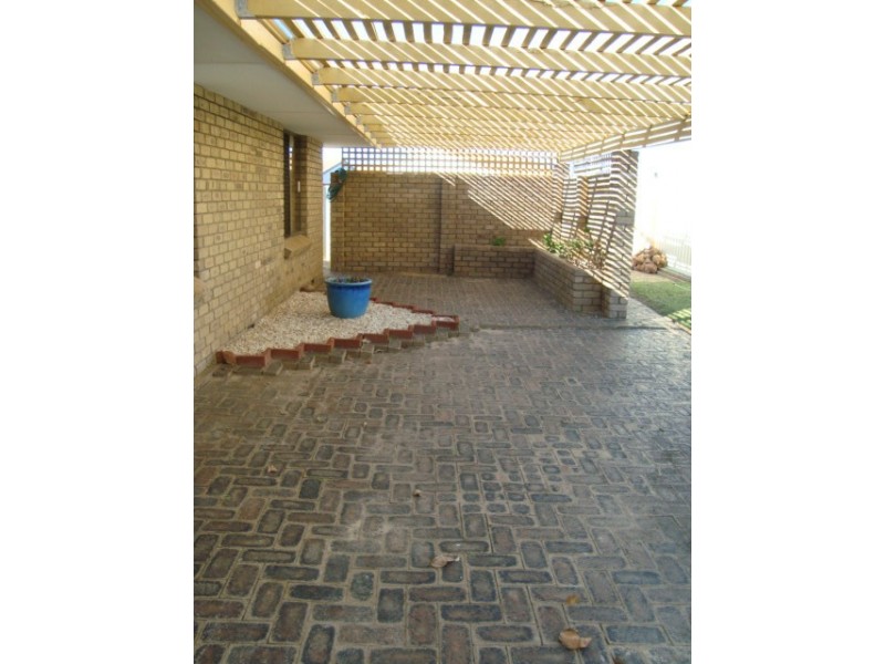 4/232 Willcock Drive, Mahomets Flats WA 6530