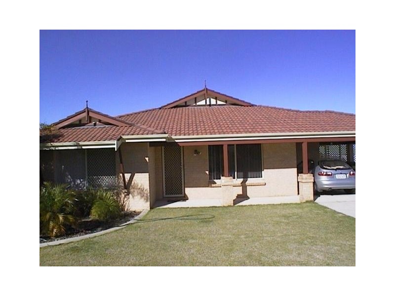 8 Auger Green, Wandina WA 6530