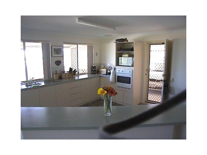 8 Auger Green, Wandina WA 6530