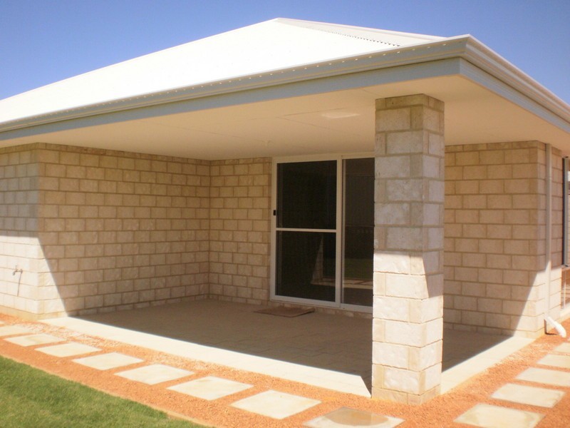 11 Slipknot Street, Drummond Cove WA 6532