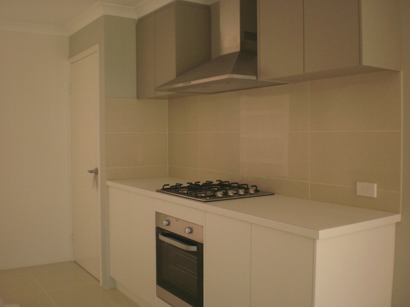 11 Slipknot Street, Drummond Cove WA 6532