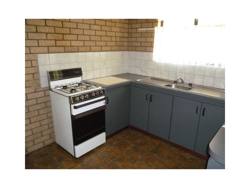 17 Houtman Street, Wonthella WA 6530