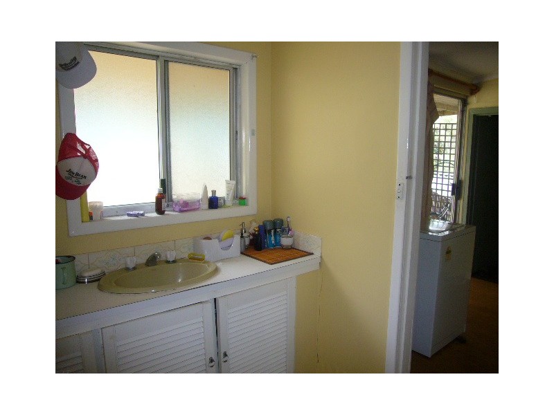 12 Wittenoom Street, Geraldton WA 6530