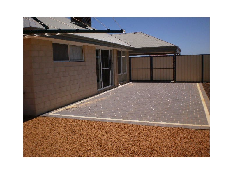 26 Ego Creek Loop, Waggrakine WA 6530