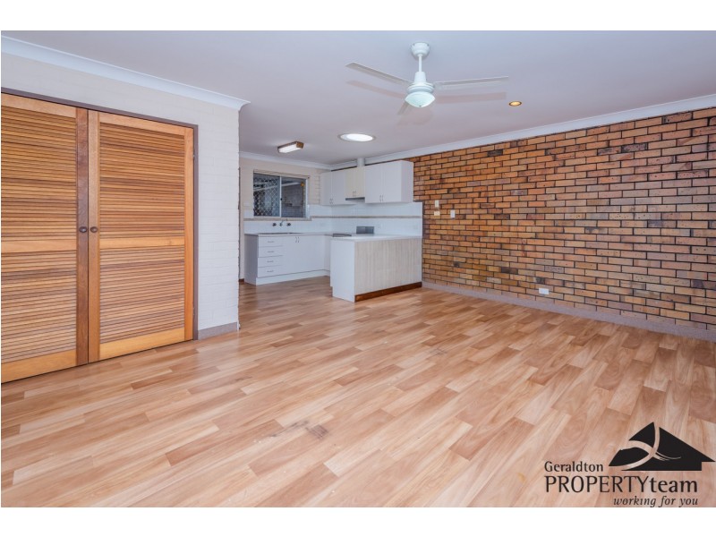 231A Second, Wonthella WA 6530