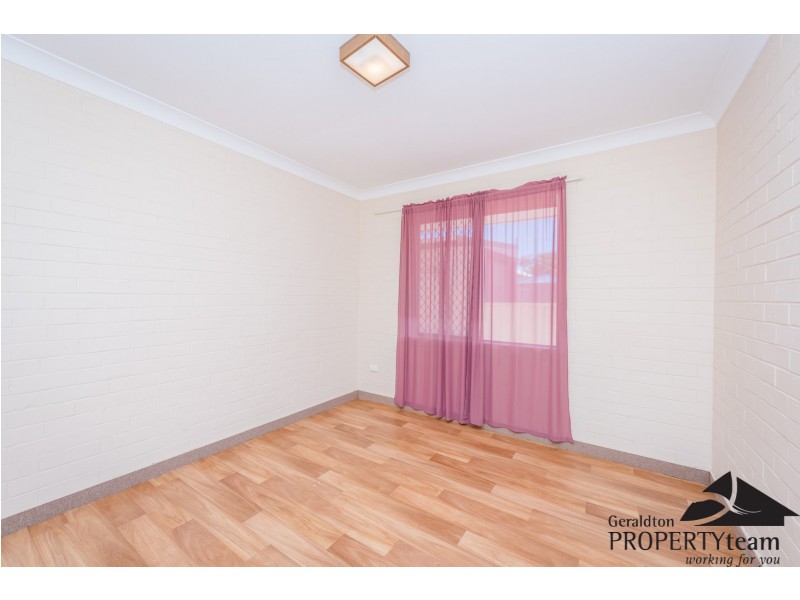 231A Second, Wonthella WA 6530