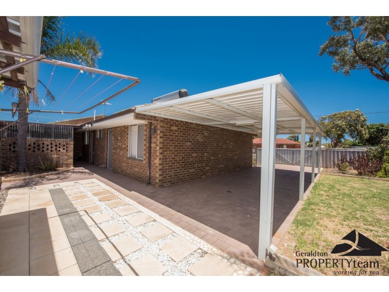 231A Second, Wonthella WA 6530