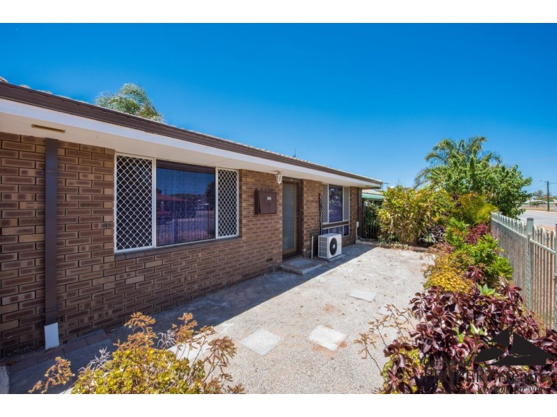 231A Second, Wonthella WA 6530