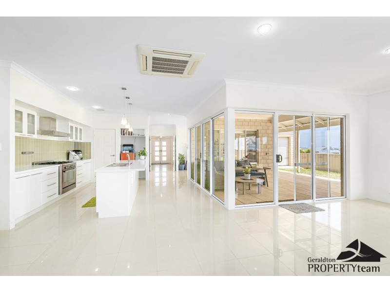 43 Reef Boulevard, Drummond Cove WA 6532