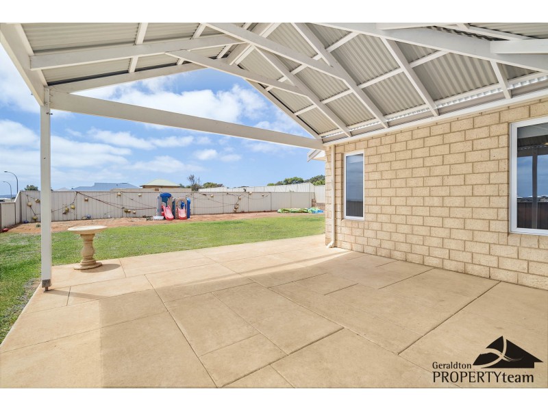 43 Reef Boulevard, Drummond Cove WA 6532