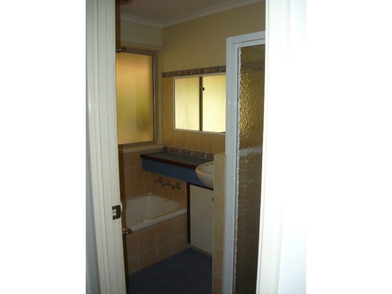 4 Lawson Place, Tarcoola Beach WA 6530