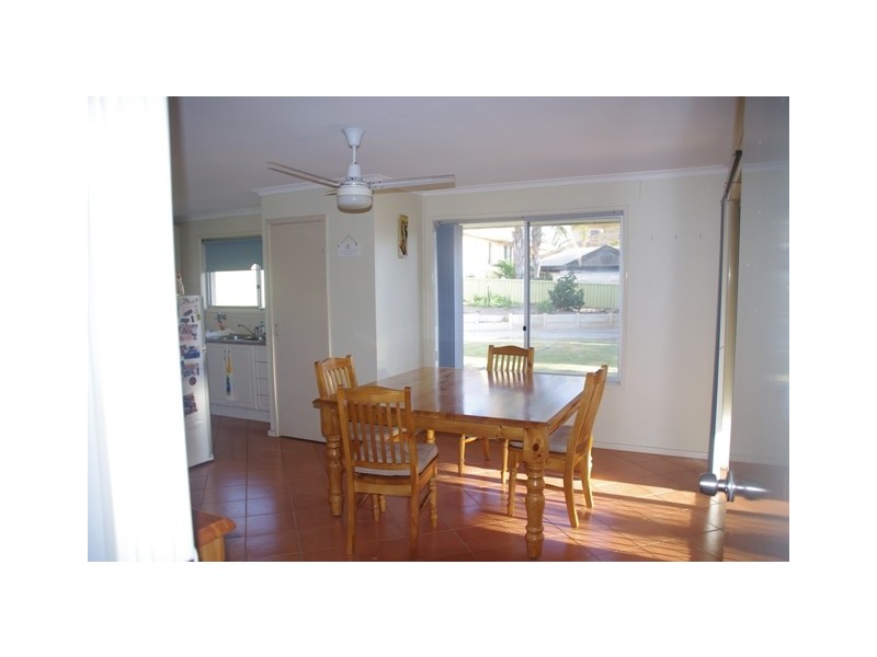 4 Lawson Place, Tarcoola Beach WA 6530