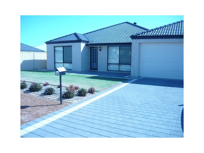 53 Columbus Boulevard, Wandina WA 6530