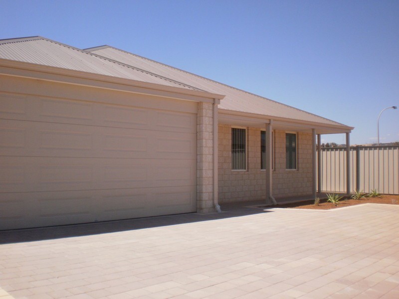 241 Chapman Valley Road, Waggrakine WA 6530
