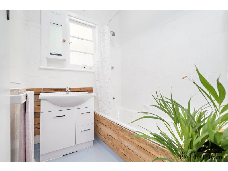 191 Shenton Street, Beachlands WA 6530