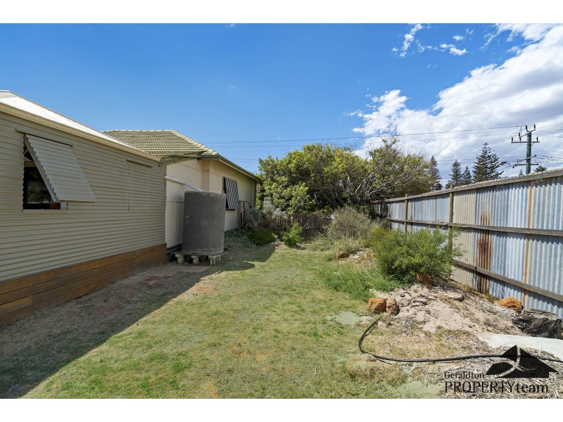 191 Shenton Street, Beachlands WA 6530
