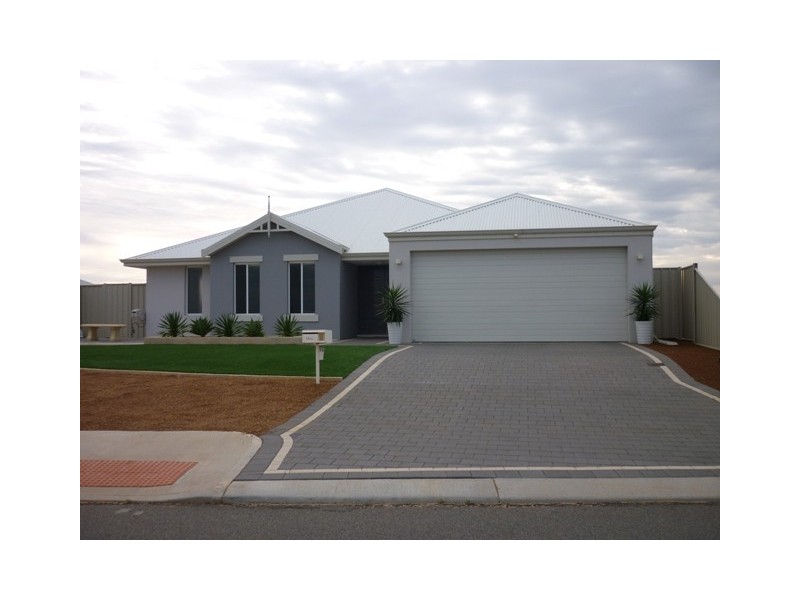 15 Poseidon Way, Glenfield WA 6532