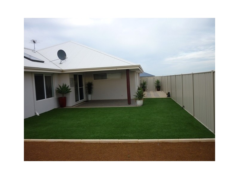 15 Poseidon Way, Glenfield WA 6532